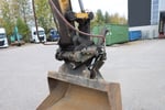 JCB JS130 HD, -04 KAIVINKONE