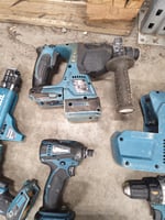 7 kpl Makita 18V akkukonerunkoja, Valicon Oy konkurssipesä
