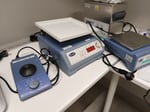 Erilaisia laboratorion pienlaitteita, LabMaster Oy konkurssipesä