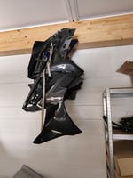 20tn prässi ja iso erä erilaisia moto ja veneosia, Boat Store Finland Oy konkurssipesä