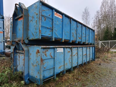 2 kpl vaihtolavoja, Valicon Oy konkurssipesä