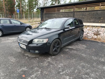 Volvo V50, RNZ-623, Tmi Cafe Unna konkurssipesä